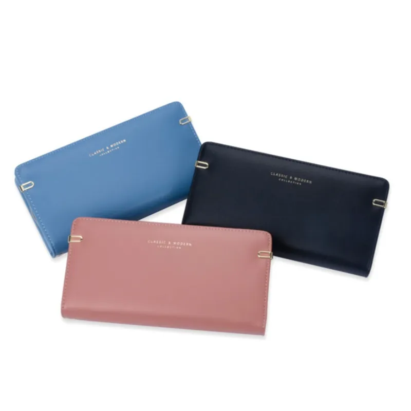 Suur rahakott, kus on palju kaardipilusid